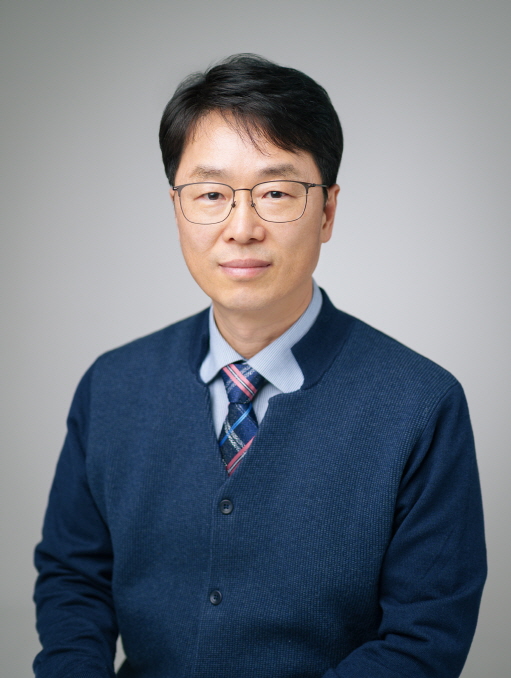 Young-Min Kim