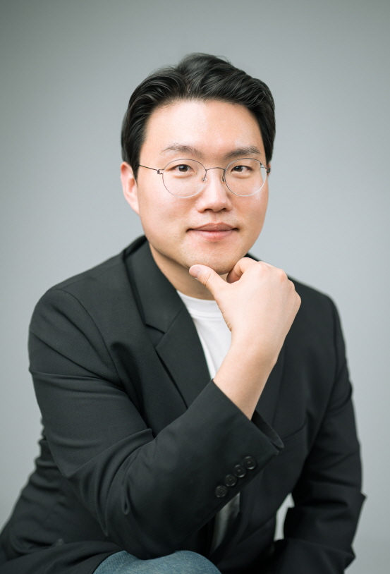 Chang Woo Myung