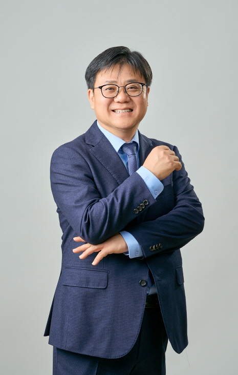 Hyeonsuk Shin