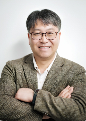 Jung Woon Yang